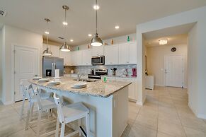 Pet-friendly Townhome w/ Pool, Near Disney World!