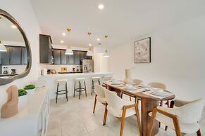 10 Mi to Disney: Luxe Davenport Condo