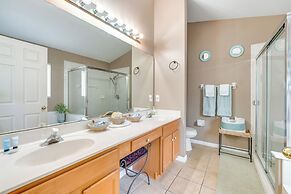 10 Mi to Disney: Home w/ Spa & Heated Pool!