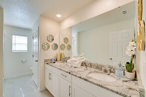 Orlando Area Getaway ~ 17 Mins to Theme Parks!