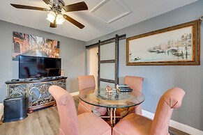 9 Mi to Disney World: Townhome w/ Pool Access!