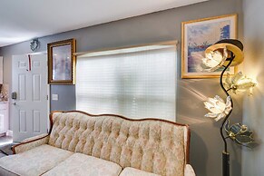 9 Mi to Disney World: Townhome w/ Pool Access!