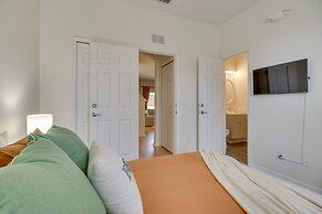 Davenport Townhome in Regal Palms: 9 Mi to Disney