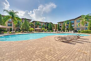 9 Mi to Disney: Davenport Condo w/ Community Pools