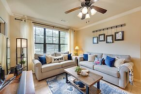 9 Mi to Disney: Davenport Condo w/ Community Pools