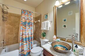 9 Mi to Disney: Davenport Condo w/ Community Pools