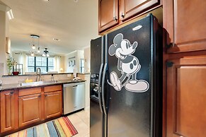9 Mi to Disney: Davenport Condo w/ Community Pools