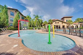 9 Mi to Disney: Davenport Condo w/ Community Pools