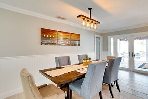 Pool & Screened-in Patio: Tropical Florida Abode