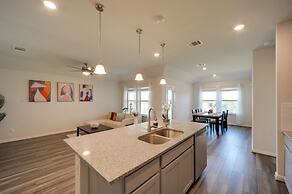 San Antonio Getaway w/ Private Yard & Smart TV