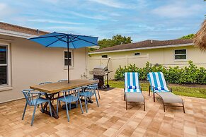 Modern Palm Beach Gardens Home w/ Private Pool