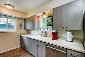 Anchorage Home ~ 7 Mi to Chugach State Park!