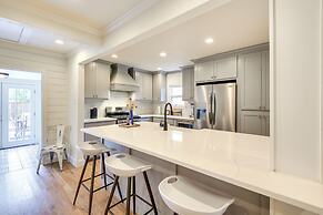 Pecan Blue Frisco Home w/ Private Yard & Hot Tub