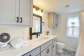 Pecan Blue Frisco Home w/ Private Yard & Hot Tub