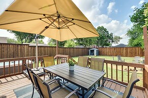 Pecan Blue Frisco Home w/ Private Yard & Hot Tub