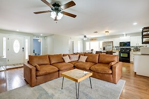 Glendale Getaway: Swim, Putt, Grill, & Relax!