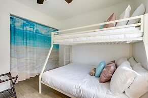 Glendale Getaway: Swim, Putt, Grill, & Relax!