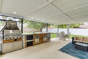 Pet-friendly Cocoa Beach Home: Walk to Beach!