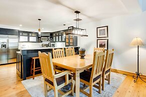 Park City Alpine Retreat w/ Community Pool!