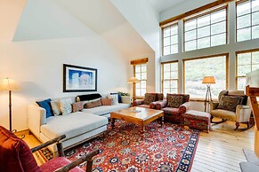 Park City Alpine Retreat w/ Community Pool!