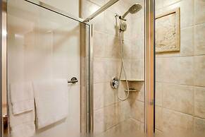 Park City Alpine Retreat w/ Community Pool!