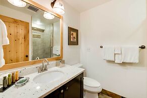 Park City Alpine Retreat w/ Community Pool!