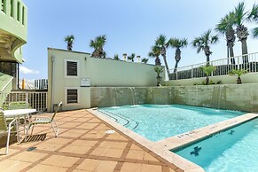 Oceanfront Galveston Condo in Amazing Location!