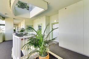 Oceanfront Galveston Condo in Amazing Location!