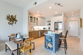 Oceanfront Galveston Condo in Amazing Location!