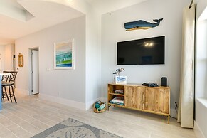 Oceanfront Galveston Condo in Amazing Location!