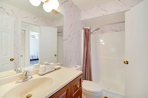 Family-friendly Home on Lake Tulane: Great Views!