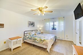 Family-friendly Home on Lake Tulane: Great Views!