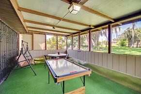 Family-friendly Home on Lake Tulane: Great Views!