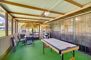 Family-friendly Home on Lake Tulane: Great Views!