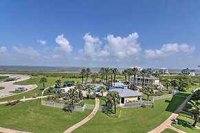 'seas The Day:' Home w/ Pool Access in Galveston