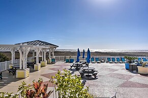 'seas The Day:' Home w/ Pool Access in Galveston