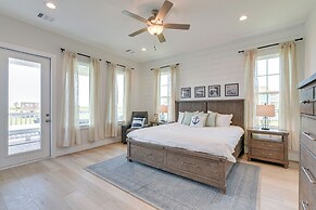 'seas The Day:' Home w/ Pool Access in Galveston