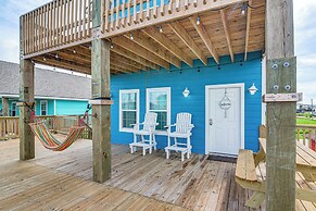 Walk to Gulf: Ocean-view Home in Crystal Beach!
