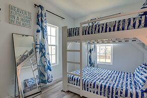 Walk to Gulf: Ocean-view Home in Crystal Beach!