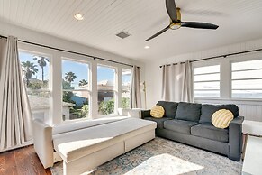 Block to Ocean: 'beachside Bungalow' in Galveston!