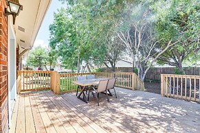 Walk to Beach: Galveston Getaway w/ Deck!