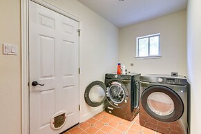 Walk to Beach: Galveston Getaway w/ Deck!