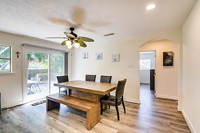 Walk to Beach: Galveston Getaway w/ Deck!