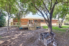 Walk to Beach: Galveston Getaway w/ Deck!