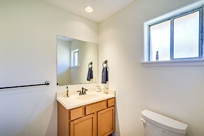 Walk to Beach: Galveston Getaway w/ Deck!