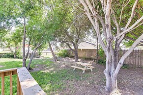 Walk to Beach: Galveston Getaway w/ Deck!