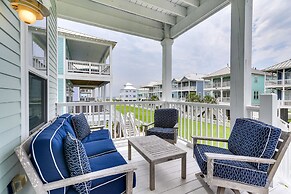 Walk to Ocean: Beach House w/ 2 Decks in Galveston