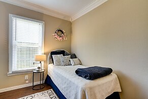 2 Mi to Beach: Galveston Vacation Rental!