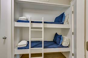 Top-floor Condo w/ Ocean Views in Hilton Head!