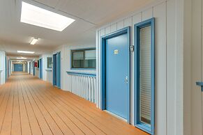 Top-floor Condo w/ Ocean Views in Hilton Head!